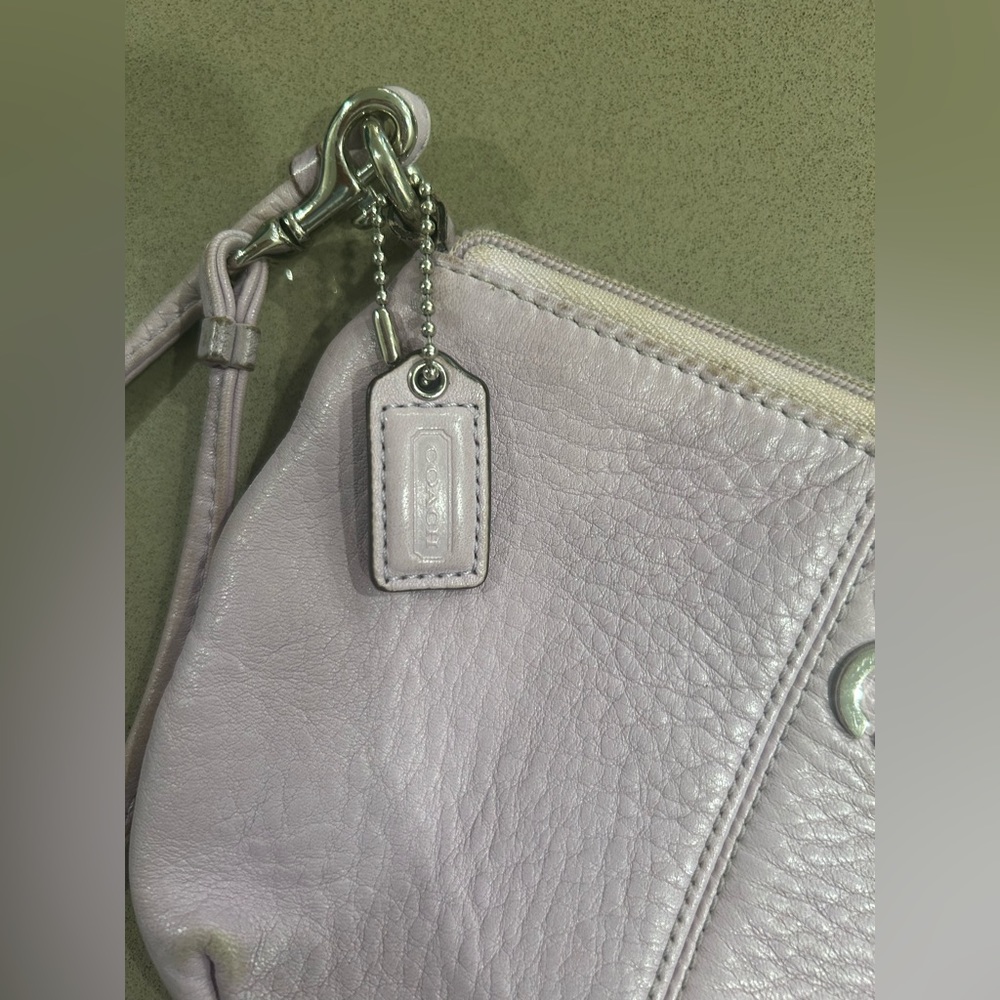 VINTAGE Coach Wristlet | RARE - Picture 5 of 10